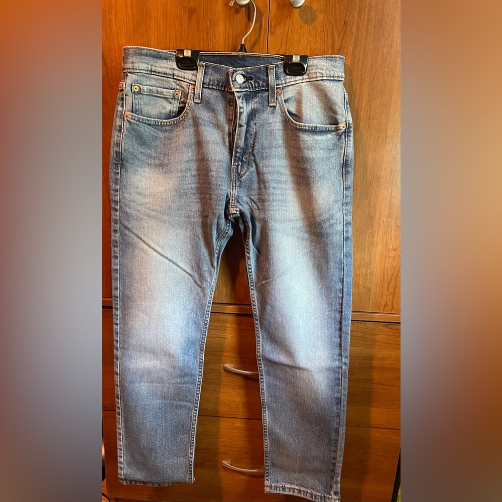 Levi's Relaxed Blue Jeans with Classic Denim Style